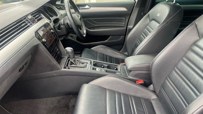 Volkswagen Passat 1.5 TSI EVO R-Line 4dr DSG Petrol Saloon